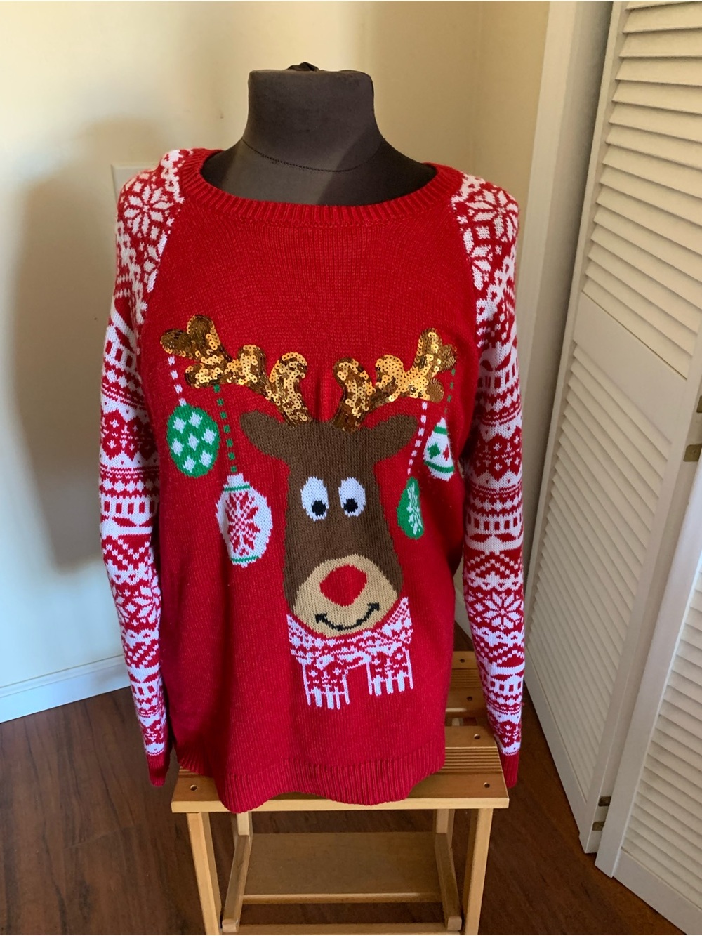 Red Reindeer Sequin Antler Christmas Sweater - Women size XLg